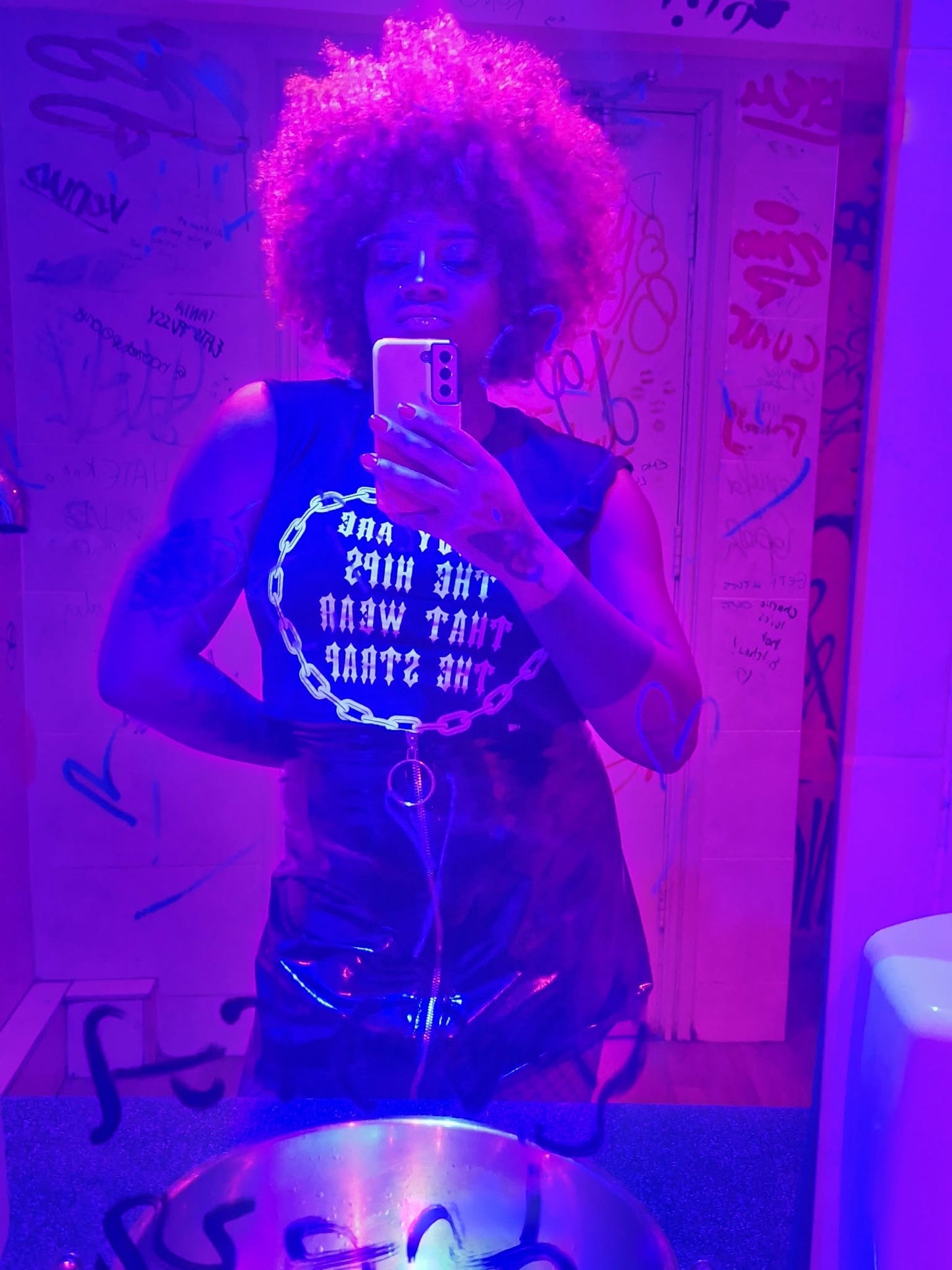 Heavy Are The Hips Unisex t-shirt